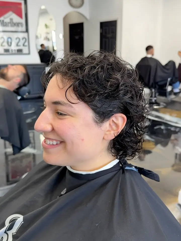 Instagram post by @brancatobarberco: The before and after will always be my favorite , no matter the texture of your hair 🤩